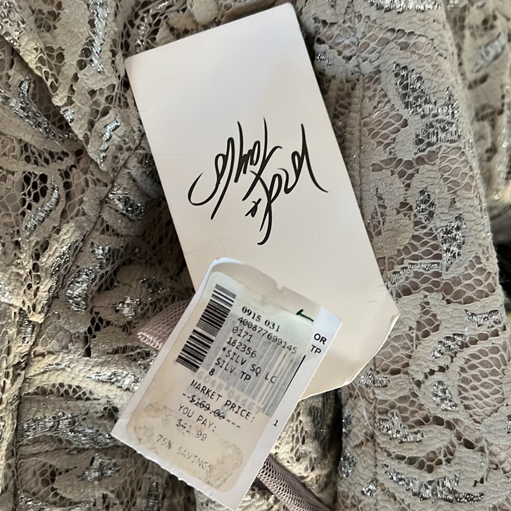 (NWT)(DecoDe-1.8) Ladies fashion Shiny silver lace dress size 8 - Picture 17 of 17